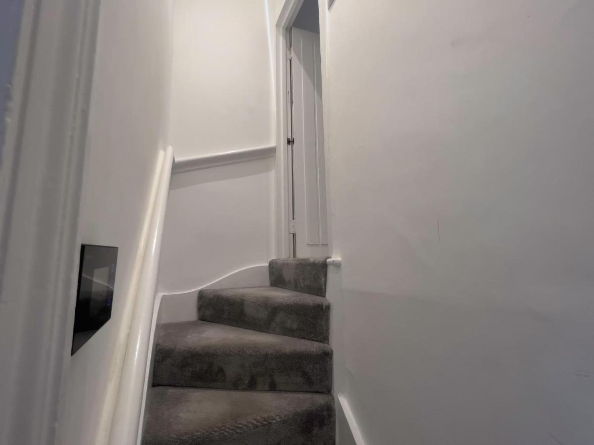 The Dragon Pad Boutique Apartment Royal Tunbridge Wells Exterior foto