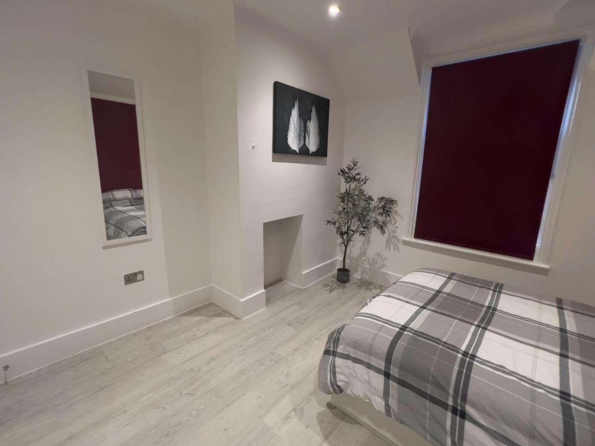 The Dragon Pad Boutique Apartment Royal Tunbridge Wells Exterior foto