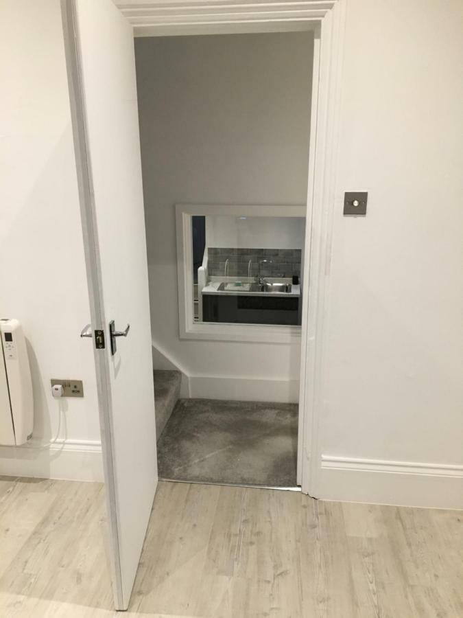 The Dragon Pad Boutique Apartment Royal Tunbridge Wells Exterior foto